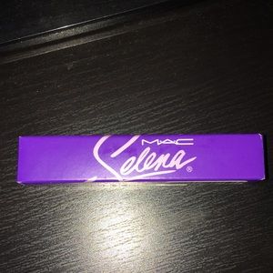 MAC Cosmetics Selena Bidi Bidi Bom Bom Lipglass